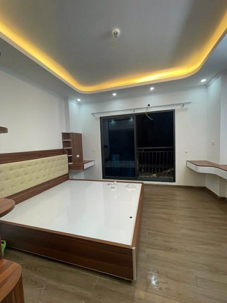 NHÀ GẦN PHỐ THỊNH QUANG - THÁI THỊNH 6.5 TẦNG THANG MÁY XÂY MỚI ĐẸP LONG LANH_44m2_LÔ GÓC NGÕ NÔNG THÔNG THOÁNG_VỀ Ở NGAY_hơn 12 tỷ